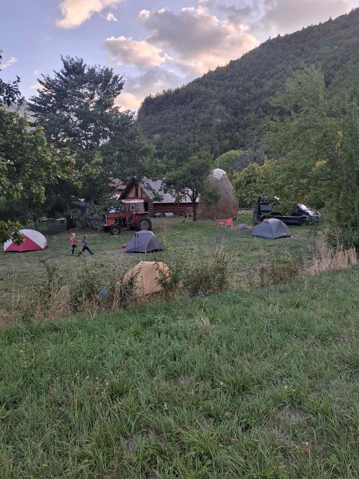 Guest House Shqiponja photo 3