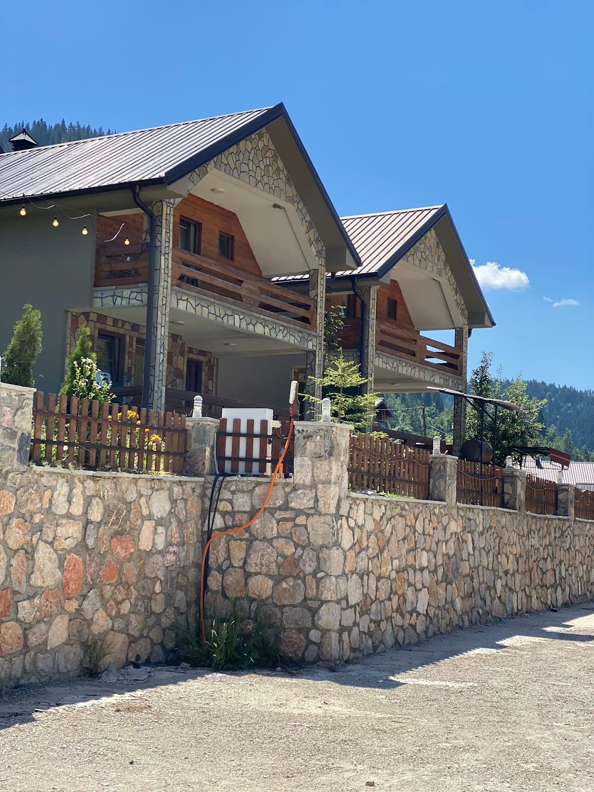 Villat Puhiza photo 3